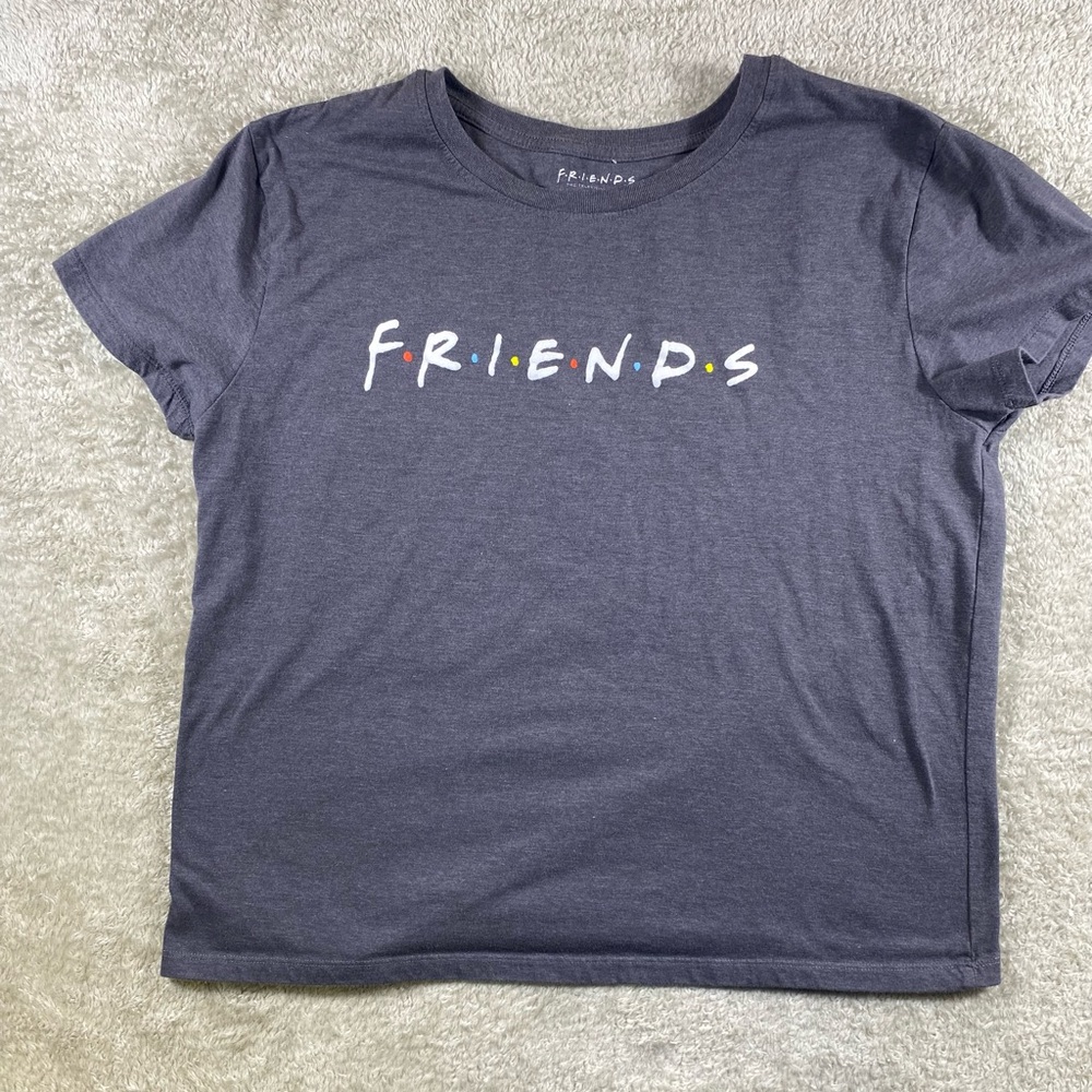 FRIENDS Women’s Black 2x Tee Shirt Used #85